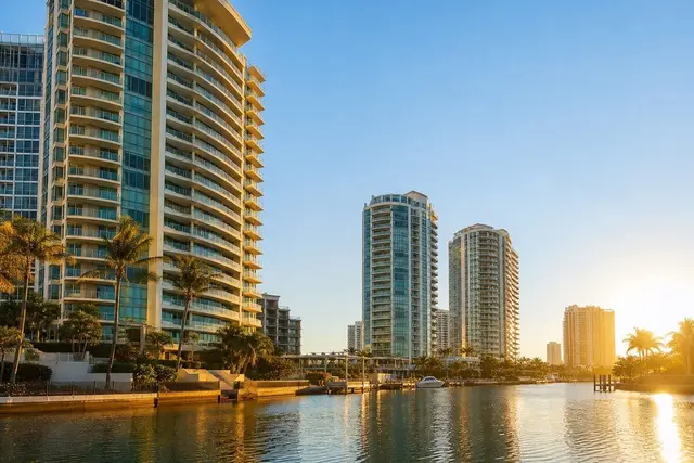 Gold Coast waterfront high-rise apartments